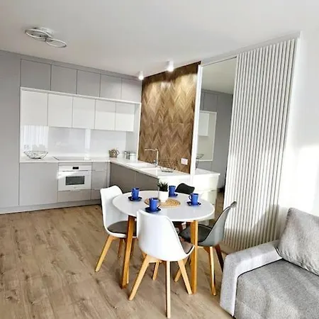 Baltycka 22 *