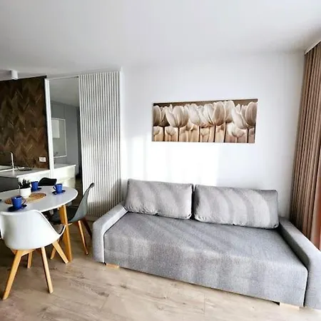 Baltycka 22 *